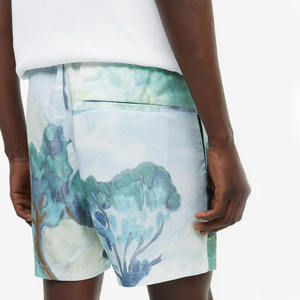 กางเกงขาสั้นผ้าฝ้าย100% สำหรับผู้ชายพิมพ์ลายดิจิทัลแบบลำลองพร้อมกระดุมกระเป๋าด้านข้าง - Product Image 4