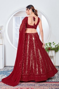 Diseñador de calidad de exportación Fox Georgette Lehenga Choli Set con trabajo pesado Dupatta Ideal para Festival nupcial disponible para la venta - Product Image 4