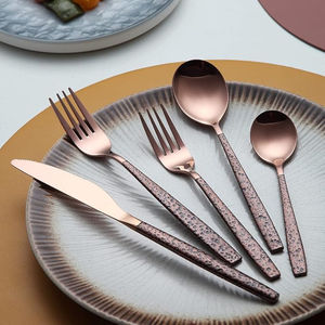 Ensemble de Couverts et Vaisselle en Acier Inoxydable Or Rose Poli Brillant pour Fêtes et Événements – Collection Artisanale pour Table - Product Image 3