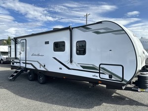 Camioneta H-e-a-r-t-l-a-n-d E-d-d-i-e B-a-u-e-r 2-6-2-B-H-L Usada del 2024 DISPONIBLE PARA LA VENTA - Product Image 2