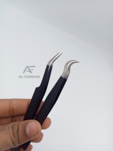 Pince à épiler pour extensions de cils en fibre noire mate, à pointe nano incurvée à 45 degrés, robuste, avec boîtes de rangement - Product Image 3