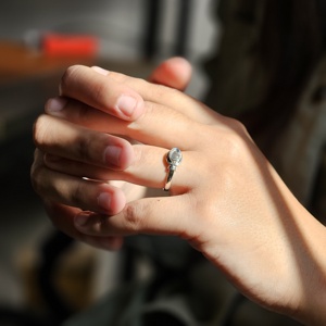 แหวนเงินสำหรับเด็ก 男女兼用 ประดับด้วยมูนสโตน น้ำหนักเบา เหมาะสำหรับงานแต่งงาน งานหมั้น หรือเป็นของขวัญ - Product Image 3