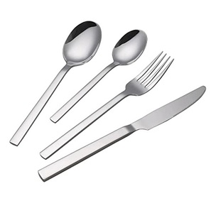 Ensemble de couverts en métal créatif et simple avec manche royal finition argentée pour la maison et les tables de mariage - Product Image 3