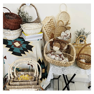 Cesta Colgante de Ratán Tejida a Mano, Cesta de Pared de Ratán para Almacenamiento en Cuarto Infantil, Organizador de Juguetes y Decoración Boho de Vietnam - Product Image 2