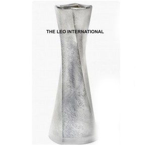 Aluminum Metal Unique Shape Silver Plated Coastal Iron Flower <b>Vase</b> Fancy Style Luxury Handmade Home <b>Decorative</b> - Product Image 1