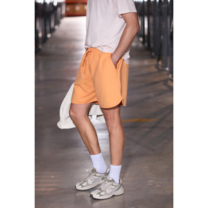 Pantalones Cortos Deportivos Elásticos para Hombre VILLENA con Cintura Elástica y Cordón Ajustable, Color Naranja Sólido - Product Image 6