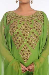 Georgette verte brodée zari travail caftans islamiques - Product Image 2