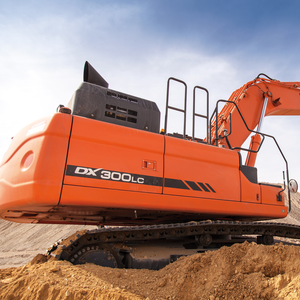รถขุดไฮดรอลิก Doosan DX300LC ขายส่ง ขนาด 30 ตัน เครื่องจักรก่อสร้างสำหรับงานหนัก ประสิทธิภาพสูง ทนทาน - Product Image 1