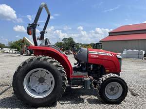 2020 Massey Ferguson 1735M Tractor diésel Potente motor para agricultura - Product Image 5