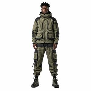 Ensemble Techwear Personnalisé pour Hommes : Sweat à Capuche Tactique, Pantalon Cargo, Survêtement Utilitaire – Fabricant OEM - Product Image 6