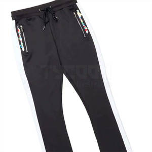 Survêtement évasé pour homme avec tissu doux, idéal pour courir ou se prélasser - Product Image 6