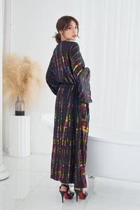 Robe Kimono Bohème Tendance 2026 en Tissu Rayonne Doux 100% Multicolore Tie-Dye avec Ceinture – Idéale pour les Vacances et la Plage - Product Image 4