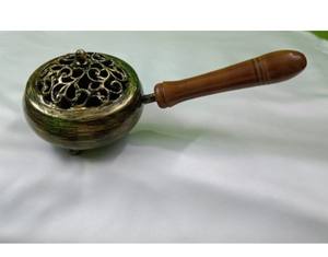 กระถางธูปทองเหลืองทำด้วยมือพร้อมด้ามไม้สำหรับบ้านบูชาและเป็นของขวัญของตกแต่งบ้าน - Product Image 2