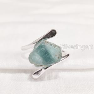 Anillo de Plata de Ley 925 con Piedra Natural de Apatita Azul en Bruto para Mujer, Joyería de Anillo Cruzado de Navidad - Product Image 1