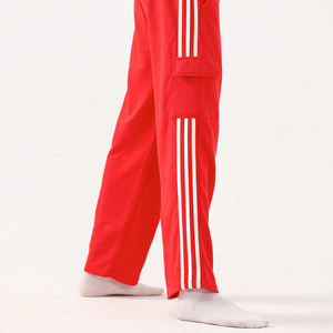 Pantalones de chándal acampanados de forro polar medio para hombre con logo personalizado, estilo casual, holgados, para exteriores, con rayas laterales, estilo hip hop, de corte oversize y holgado. - Product Image 6