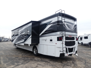 4UZACHFC6SCWE1965 Nouveau 2025 Luxe Classe A Camping-car Diesel Moteur Turbo Intérieur Spacieux avec Extension Coulissante - Product Image 4