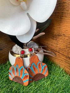 Nueva llegada estilo occidental tallado a mano pendientes de cuero mujeres lindo pendiente de lágrima de moda joyería de moda de cuero - Product Image 2