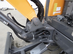 Mini-excavatrice sur chenilles d'occasion de 3 tonnes avec une capacité de godet de 0,12 m³, moteur diesel, puissance de creusement élevée pour l'agriculture et la construction - Product Image 6