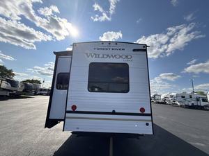 Nouveau 2026 F-o-r-e-s-t R-i-v-e-r Wildwood L-o-d-g-e 40F-D-E-N - Product Image 3