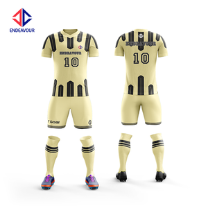 เสื้อฟุตบอลคอวีปรับแต่งได้พร้อมแผงตาข่ายระบายอากาศได้ดี100% โลโก้ด้านหน้าของชุดกีฬาโพลีเอสเตอร์ - Product Image 5