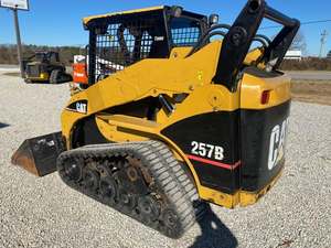 รถตักดินมือสองคุณภาพเยี่ยม Cat 257B รถตักตีนตะขาบ 62 แรงม้า ดีเซล พร้อมห้องโดยสาร ระบบไฮดรอลิกส์ - Product Image 4