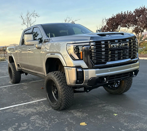 รถบรรทุก GMC Sierra 2500HD Denali Ultimate Duramax ปี 2024 พร้อมไฟหน้า LED ยาง R20 เกียร์อัตโนมัติ เบาะหนัง - Product Image 1