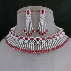 ชุดสร้อยคอเพทายประกายแวววาวคุณภาพสูงทันสมัยพร้อมต่างหูสำหรับงานแต่งงานงานหมั้นชุดสำหรับผู้หญิง - Product Image 1