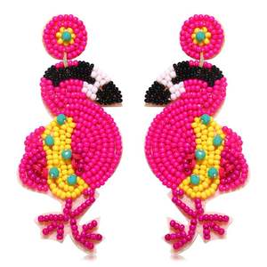 Pendientes y joyería para la oreja bordados a mano con cuentas de semillas, personalizados, de la mejor calidad para niñas de la India. - Product Image 2