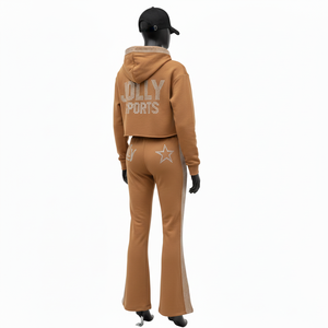 Chándal Deportivo para Mujer, Tejido Elástico de Felpa GSM, Color Marrón, con Detalles Laterales y Logotipo Personalizado con Pedrería, Tallas Grandes - Product Image 5