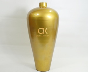 AK แจกันดอกไม้ทำจากโลหะสีน้ำตาลโบราณทรงสูงสำหรับห้องนั่งเล่นในร่ม - Product Image 4