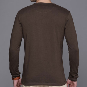 เสื้อยืดแขนยาวผู้ชายผ้าฝ้าย 100% คุณภาพสูงสำหรับฤดูหนาว ผ้าโพลีเอสเตอร์ผสมฝ้าย รับสกรีนโลโก้ เสื้อยืดแขนยาวผู้ชาย - Product Image 2