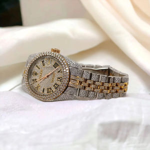 Montre personnalisable de luxe entièrement sertie de diamants, chiffres romains, style hip-hop, en acier inoxydable, pour rappeur. - Product Image 3