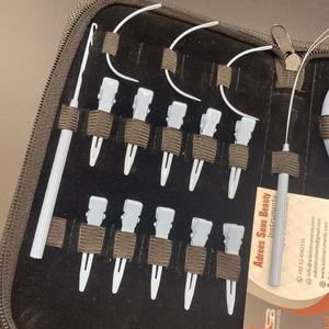 Kit d'outils d'extension de cheveux en acier inoxydable avec pince pour enlever les microbilles avec logo personnalisé bleu bébé vente en gros - Product Image 3