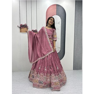 Vente en gros de tissu Vichitra de qualité supérieure Lehenga Choli avec broderie et fil épais pour les fonctions féminines ou les mariages - Product Image 1