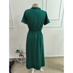 Robe longue en viscose à manches courtes, col zippé, deux fils, avec détails de poches décoratives, 35358 - Vert - Product Image 6
