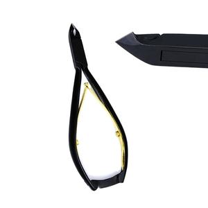 Coupe-ongles pour cuticules en acier inoxydable noir avec lame tranchante, double ressort et verrouillage arrière pour la manucure - Product Image 1