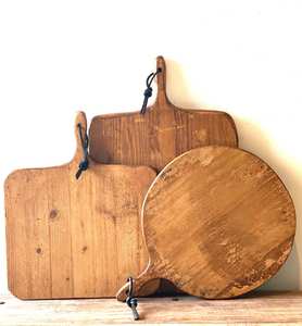 Nouvelle planche à découper en bois design de forme différente avec ceinture de suspension en cuir et poignée accessoires de cuisine - Product Image 1