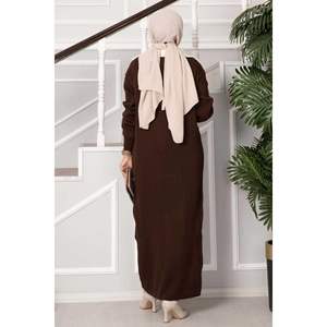 Robe en tricot ornée de diamants Marron - Product Image 1