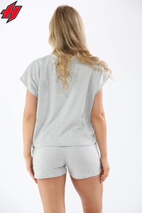 Conjunto Casual de Dos Piezas para Mujer, Verano, Manga Corta, Cuello Redondo con Textura Ondulada, Top con Pantalones Cortos de Cintura Elástica, Color Sólido - Product Image 4