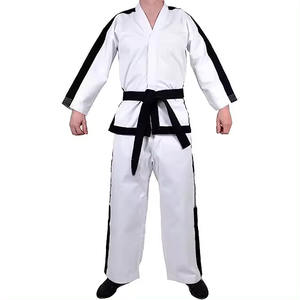 Combinaisons de karaté en coton unisexe en gros, uniformes de taekwondo de haute qualité pour hommes et femmes, logo personnalisé, vêtements d'arts martiaux - Product Image 1