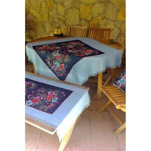 Juego de Mantel Azul Cielo Hecho a Mano con Camino de Mesa Floral y Fundas de Cojín para Decoración del Hogar - Product Image 6