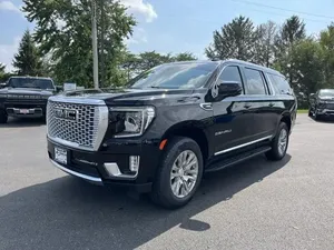 2022 GMC Yukon XL Denali - Product Image 4
