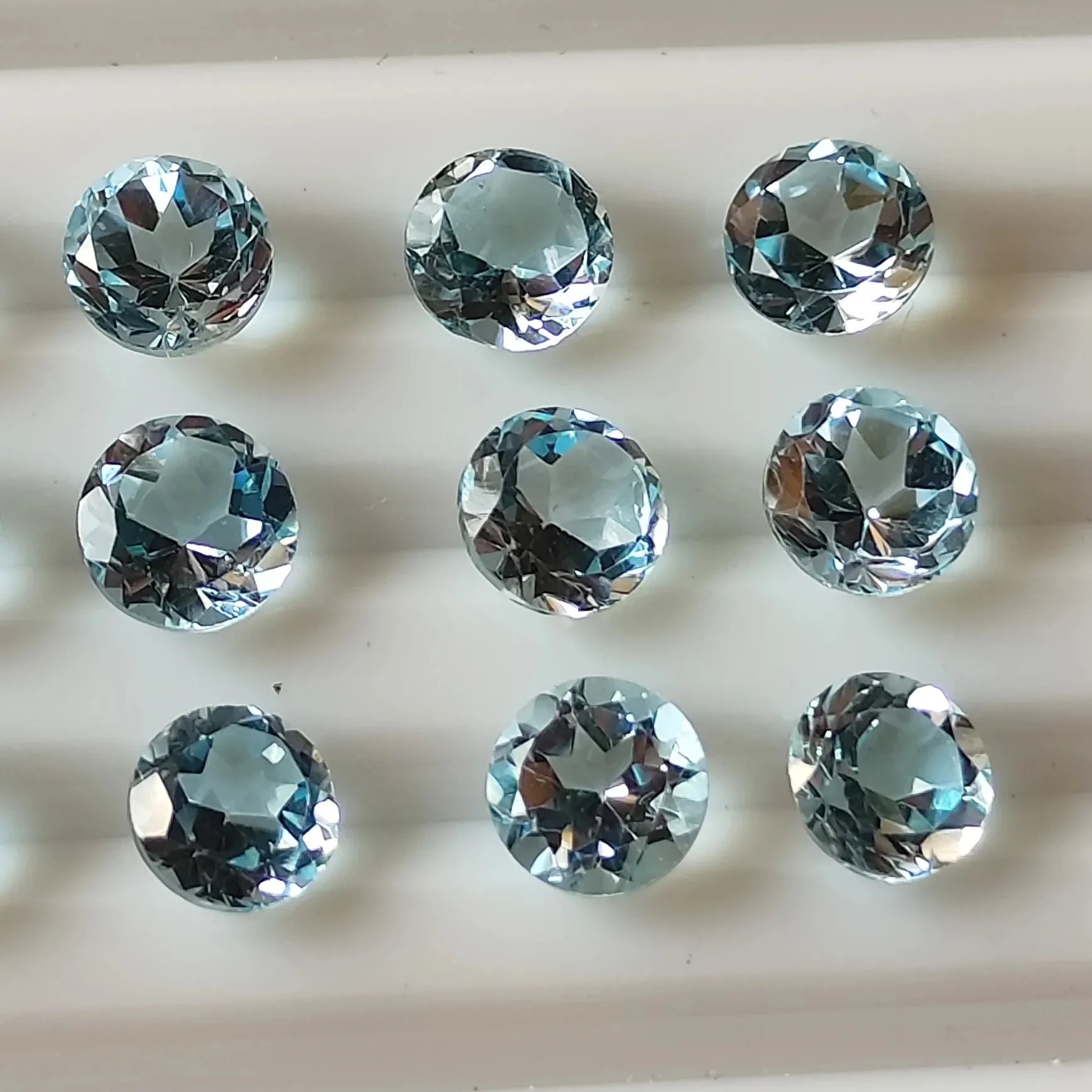 2mm mata biru Aquamarine kualitas bersih batu permata segi asli alami untuk perhiasan dengan harga murah dari India