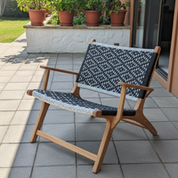 Chaise longue moderne en cuir avec structure en teck finition naturelle, résistante aux intempéries, écologique, meubles de salon, hôtel