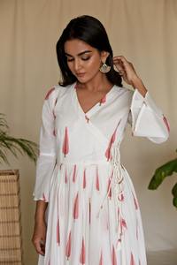 Traje Angrakha Blockprint de ciprés rosa de alta calidad del fabricante indio Pantalones Kurti con estilo para adultos Estilo de moda india - Product Image 3