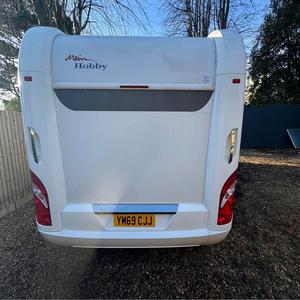 Caravana de Lujo de Entrega Rápida, Diseño de Techo Rígido, Aspecto Moderno en Gris, Alta Capacidad de Carga, para 4 a 6 Personas con Ajuste de Aire - Product Image 6