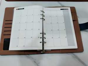 Couverture de reliure à 6 anneaux de taille A5 et organisateur de clips avec motif en relief/estampé en marron/couleurs personnalisées pour le bureau/l'école - Product Image 3