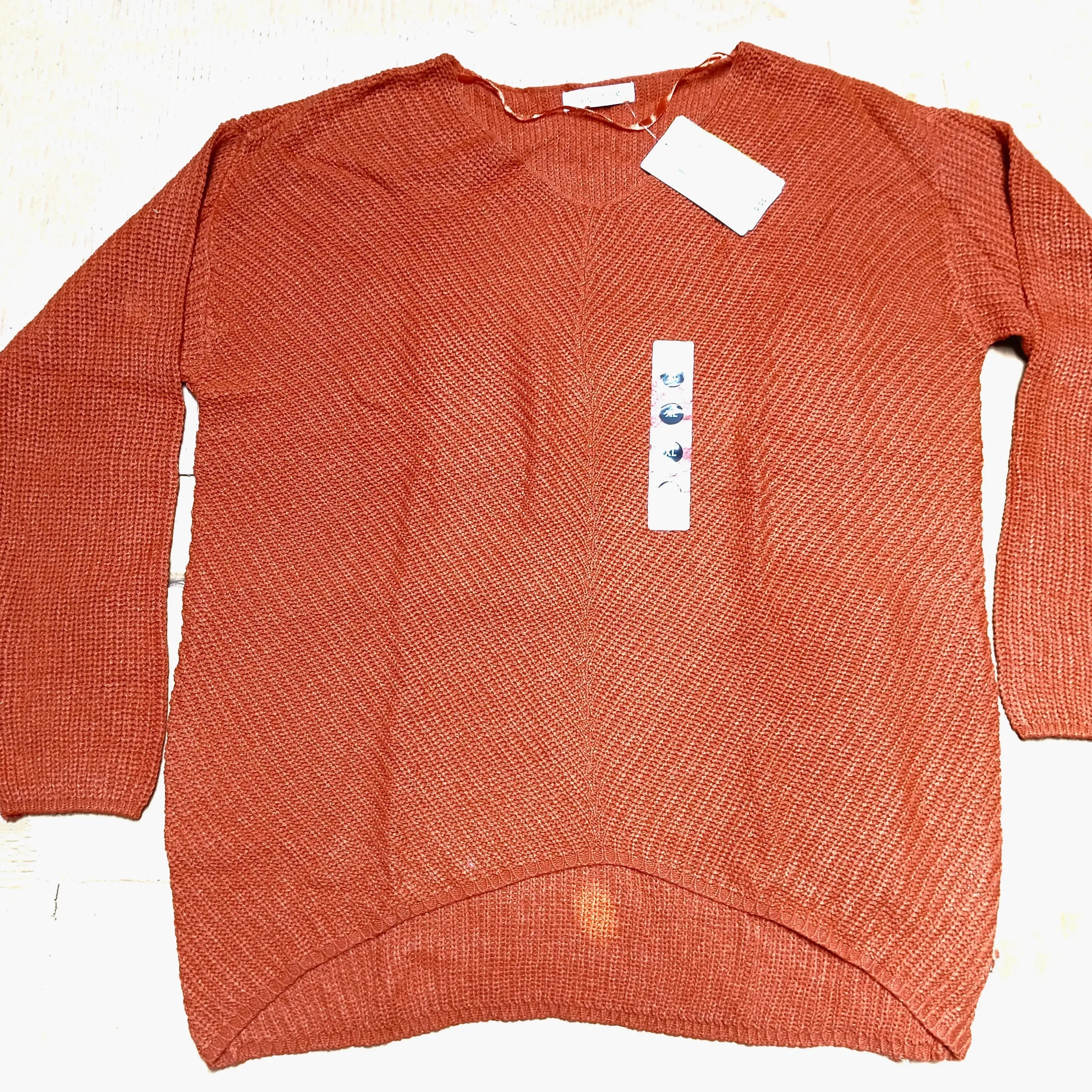 Vente en gros Hiver Pull en laine personnalisé surdimensionné pour femmes avec col en V Pull-over tricoté à manches longues pour dames