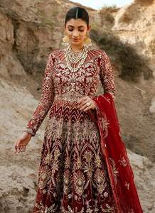 NOUVEAU BEAU INDIEN/PAKISTANI ROBE DE TRAIL DE LONGUEUR DE PLANCHER DE MARIAGE LOURD Agrémentée DE PERLES DE VERRE EN CRISTAL, PIERRE, DABKA work @ 2023 - Product Image 2