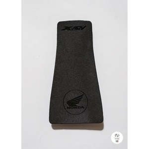 couvercle de protection du bouchon de réservoir 021> - v3 - Product Image 1
